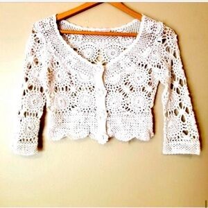 Vintage Y2K Betsey Johnson ivory crochet cropped cardigan M